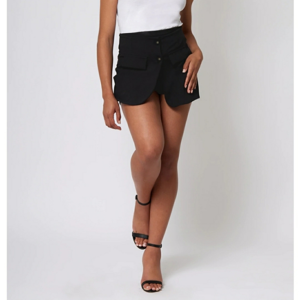 NWT Crepe Front Wrap Skort